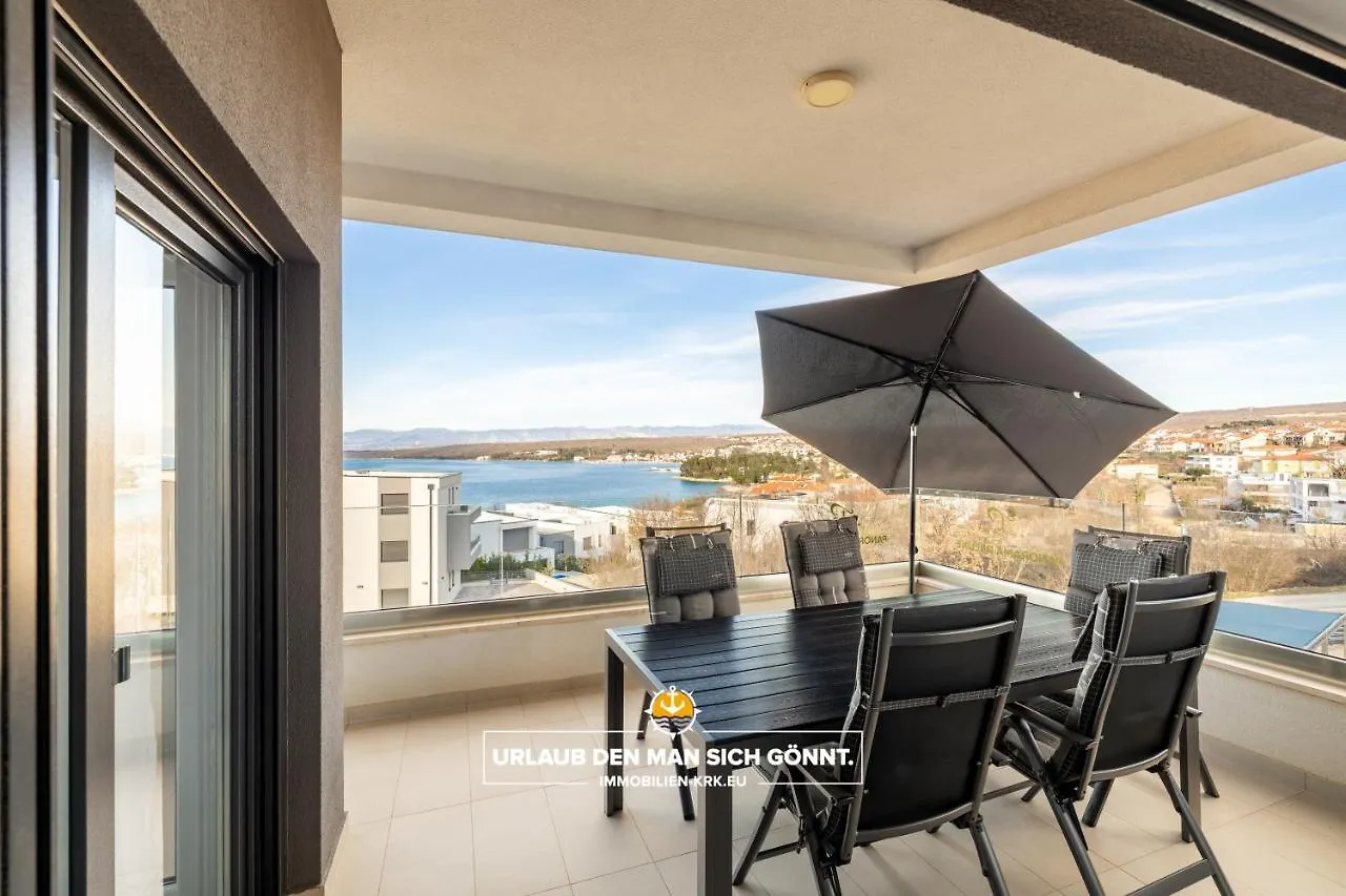 Penthouse Panorama Deluxe In Malinska Apartment