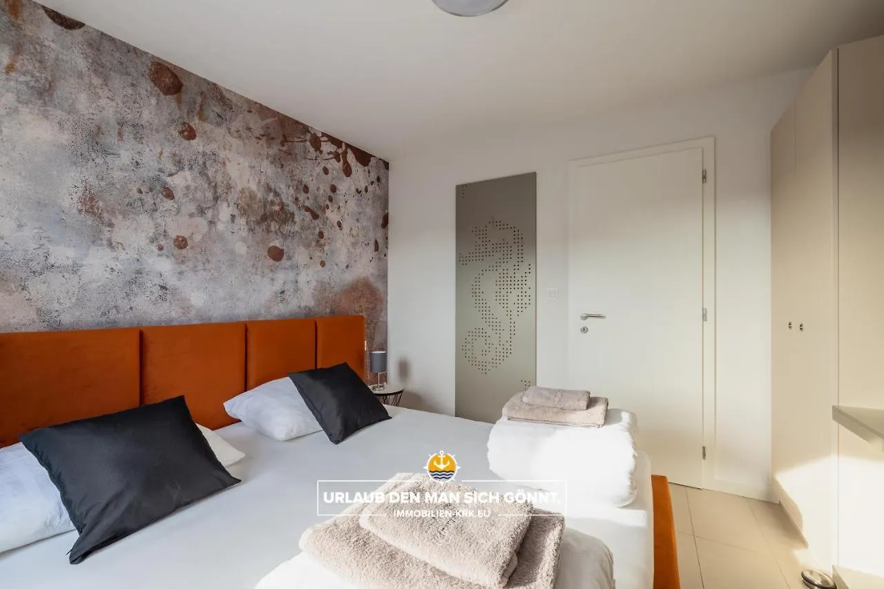 Penthouse Panorama Deluxe In Malinska Apartment